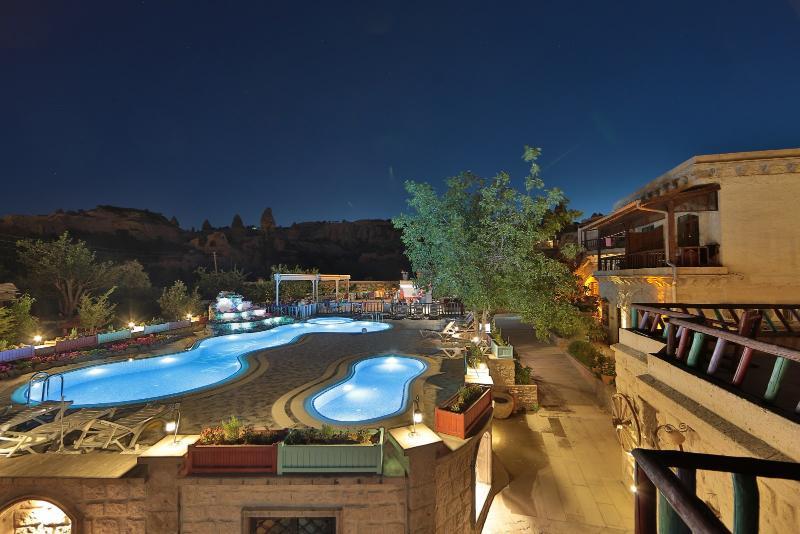Holiday Cave Hotel 괴레메 외부 사진